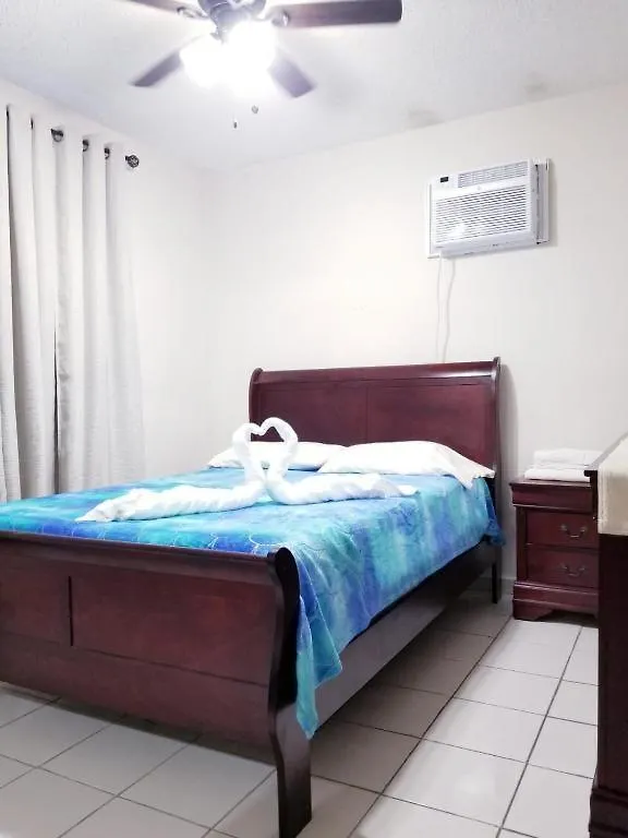 Montones Beach Apartment Isabela